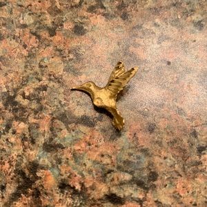 14k Gold Hummingbird Pendant